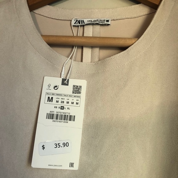 Zara soft feel dress - Picture 3 of 4